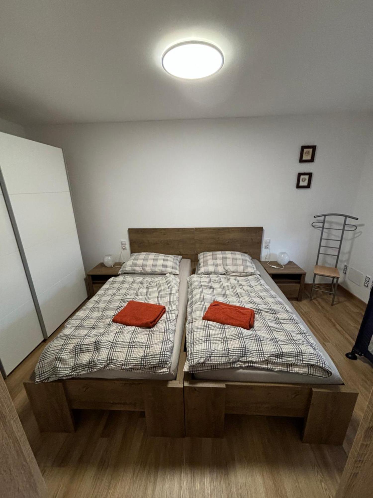 Apartman Pod Kostelem Strazov エクステリア 写真